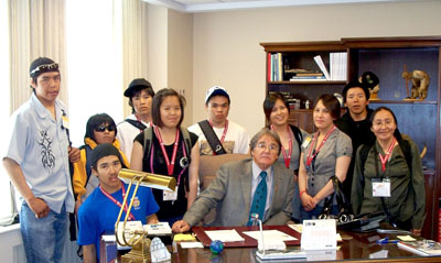 Students from Qikiqtarjuaq’s Inuksuit School visited the Parliament Hill office of Senator Charlie Watt on May 28. 