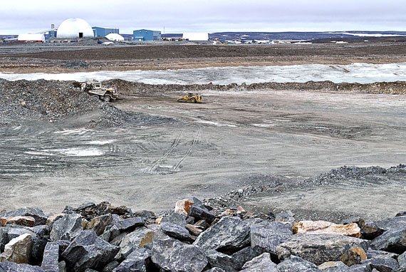 By the 6:00 p.m. March 10, Agnico-Eagle will have flown about 300 workers out of its Meadowbank mine site, in the wake of a fire that destroyed the mine site’s kitchen. (FILE PHOTO)