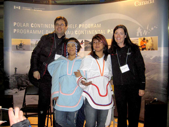 Jazz singer Emilie-Claire Barlow (right) and guitarist Reg Schwager (left) with Uluriak Amarualik and Valerie Amarualik of Resolute Bay, at an open house held Aug. 5 in Resolute Bay to celebrate the opening of new lab facilities at the Polar Continental Shelf Project, which provides logistics support for scientists working in the High Arctic.  (PHOTO BY SUE-SIM NADEAU)
