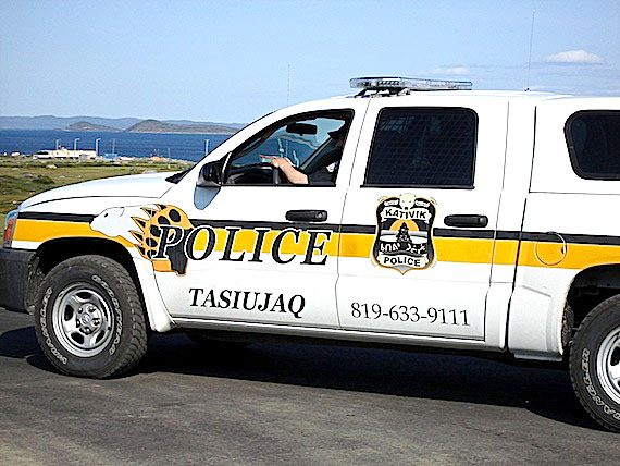 A Nunavik police officer who was on duty in Tasiujaq the night a young woman was allegedly raped while in custody has been cleared of any wrong doing, an investigation has concluded. (FILE PHOTO)