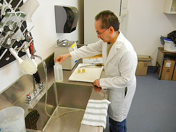 Alec Gordon, a wildlife officer at the Nunavik Research Centre in Kuujjuaq, prepares a sample in one of the facility's laboratories. The Nunavik Research Centre, which was recently expanded and renovated with a $4.5 million grant from Ottawa, celebrates the official opening of its new wing March 14 in Kuujjuaq, with a public ribbon-cutting ceremony at 1:30 p.m. (PHOTO BY JANE GEORGE)