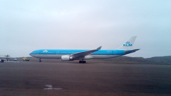 A KLM jet lands Aug. 21 at the Iqaluit airport after a passenger on the aircraft en route from Amsterdam to Calgary suffered a 