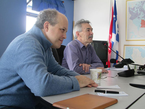 Barry Appleton, left, chair of the Inuit Art Foundation's board of directors, leads a consultation with artists in Kuujjuaq April 17 alongside foundation president Jimmy Manning, right. (PHOTO COURTEST OF IAF) 