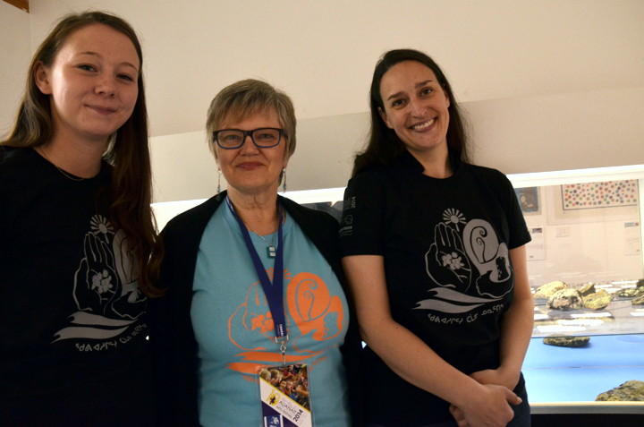 Nunavut Arctic College jewelry and metalwork students Lavina Van Heuvelen, left, and Ramona Barkhouse, right, pose with Alianait's executive director Heather Daley June 25 at the Nunatta Sunakkutaangit Museum. (PHOTO BY DAVID MURPHY) 