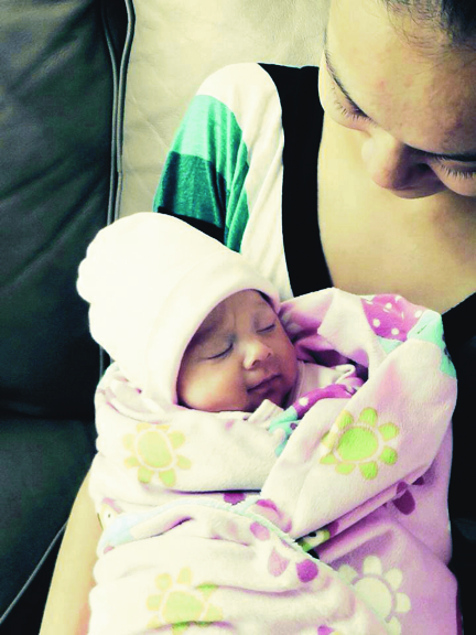 Annie Kilabuk with her newborn baby, Jade Kilabuk-Robertson. (PHOTO COURTESY ANNIE KILABUK)