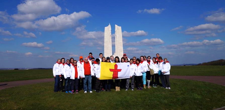 Students from Kiilinik High School in Cambridge Bay, along with teachers and chaperones, pose in front of the Canadian National Vimy Memorial in France during a recent two-week trip to Europe. (PHOTO BY PATTI BLIGH)