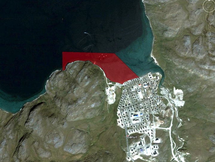 This map, sent out Oct. 16, shows in red the area from which the DFO says Salluit residents should not eat shellfish.  (IMAGE COURTESY OF DFO) 