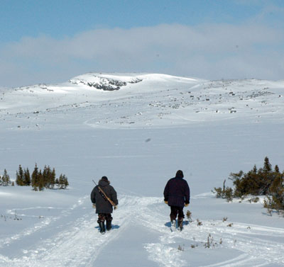 Hunters head out onto the land outside of Kangiqsualujjuaq. New proposed legislation wants all of Quebec's firearms owners to register their weapons. (PHOTO BY SARAH ROGERS)