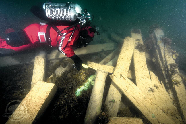 A Parks Canada diver examines the wreck of HMS Erebus. (PARKS CANADA IMAGE)