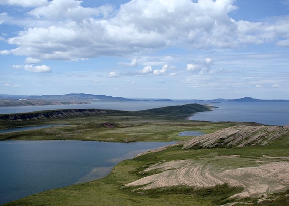 A view of Bathurst Inlet in the Kitikmeot region. The Bathurst caribou herd's range lies to the west of this area. (FILE PHOTO)