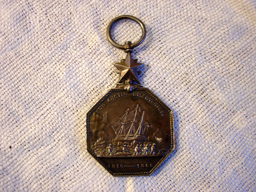 Alexander Murray Senior's Arctic medal. (HARPER COLLECTION)