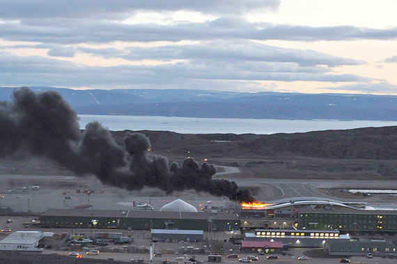 The new air quality index readings will help residents of Iqaluit see how an event, like this airport roof fire in 2015, affects air quality. (FILE PHOTO)