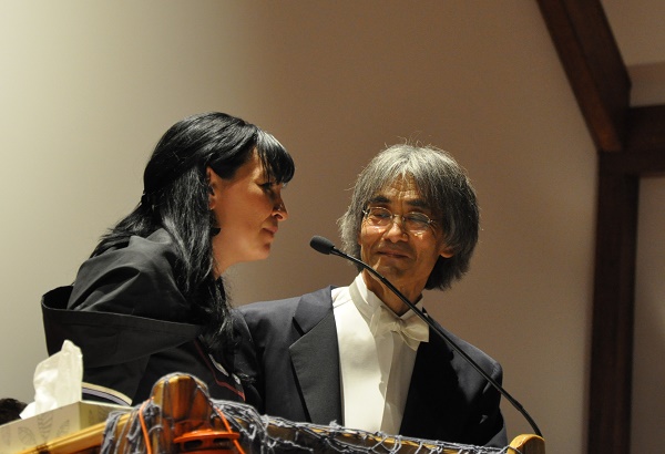 Inuktitut narrater Akinisie Sivuarapik and OSM maestro Kent Nagano close the performance of Chaakapesh in Kuujjuaq on Sept. 10. (PHOTO BY SARAH ROGERS)