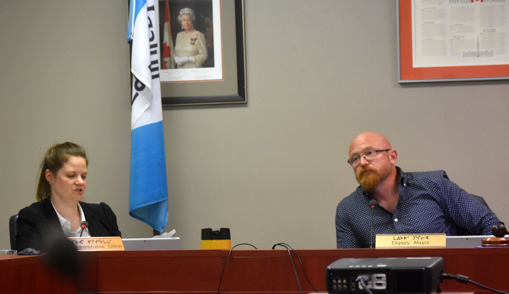 Amy Elgersma, the acting CAO for Iqaluit's municipal government, and Iqaluit's deputy mayor, Romeyn Stevenson, at a city council meeting held Sept. 11. (PHOTO BY COURTNEY EDGAR)