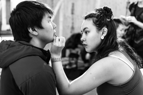 Narsuq Atagotaaluk puts makeup on Joshua Nathan Kettler before a fashion show organized by the recreational leadership program at Kativik Ilisarniliriniq’s Nunavimmi Pigiursavik adult education centre in Inukjuak on Saturday, Nov. 24. (PHOTO BY SYLVAIN PARADIS)