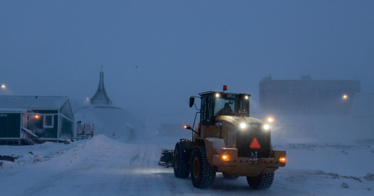 Iqaluit city services resume Wednesday afternoon
