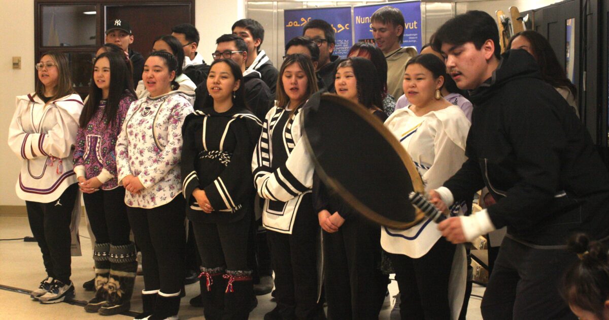 Renewal agreement will help make Nunavut run by Inuit, for Inuit