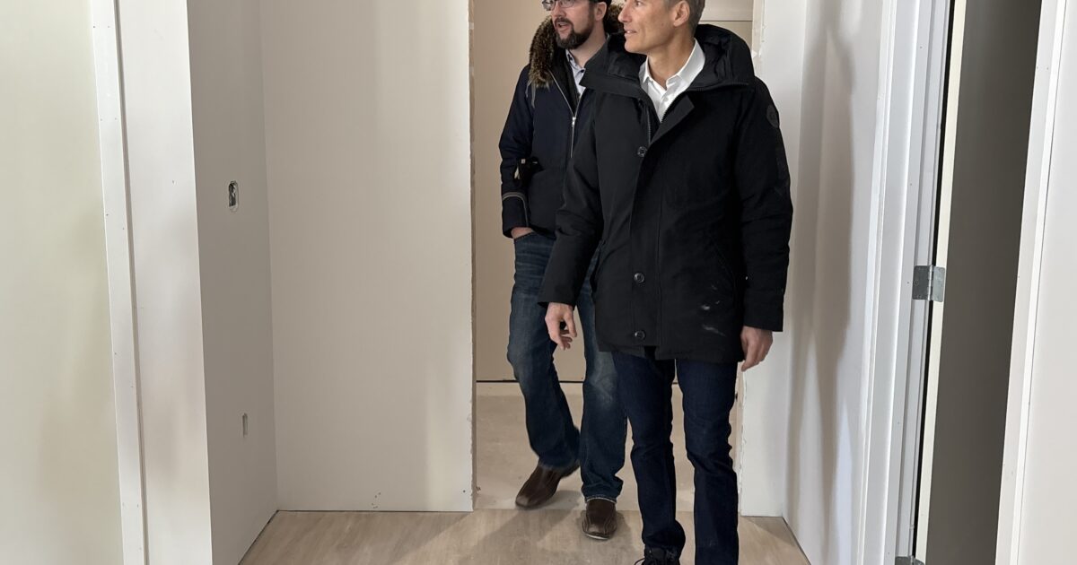 Modular homes are future of Nunavut housing, federal minister says