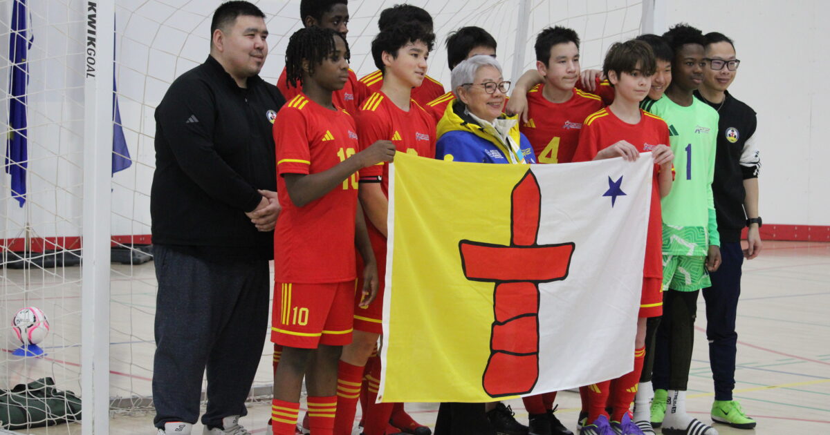 Day 5 of the Arctic Winter Games: medals, pins and standups